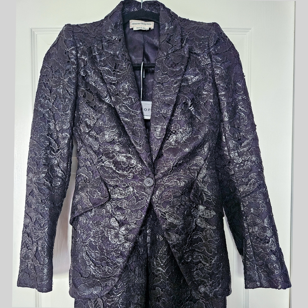 Alexander McQueen Metallic Lace Suit - Picture 4 of 11